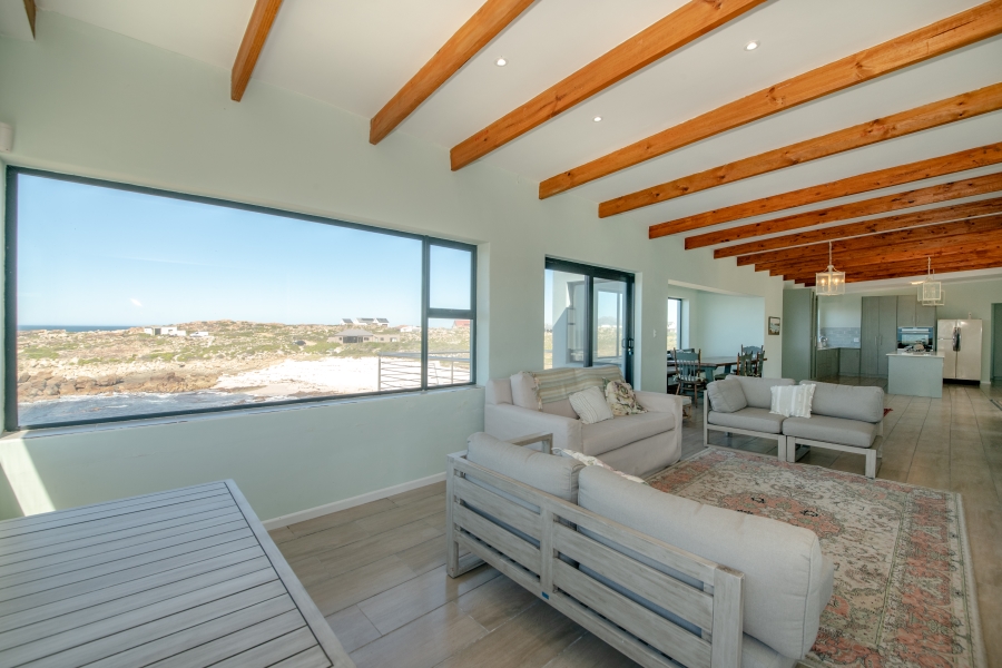 4 Bedroom Property for Sale in Sunny Seas Estate Western Cape